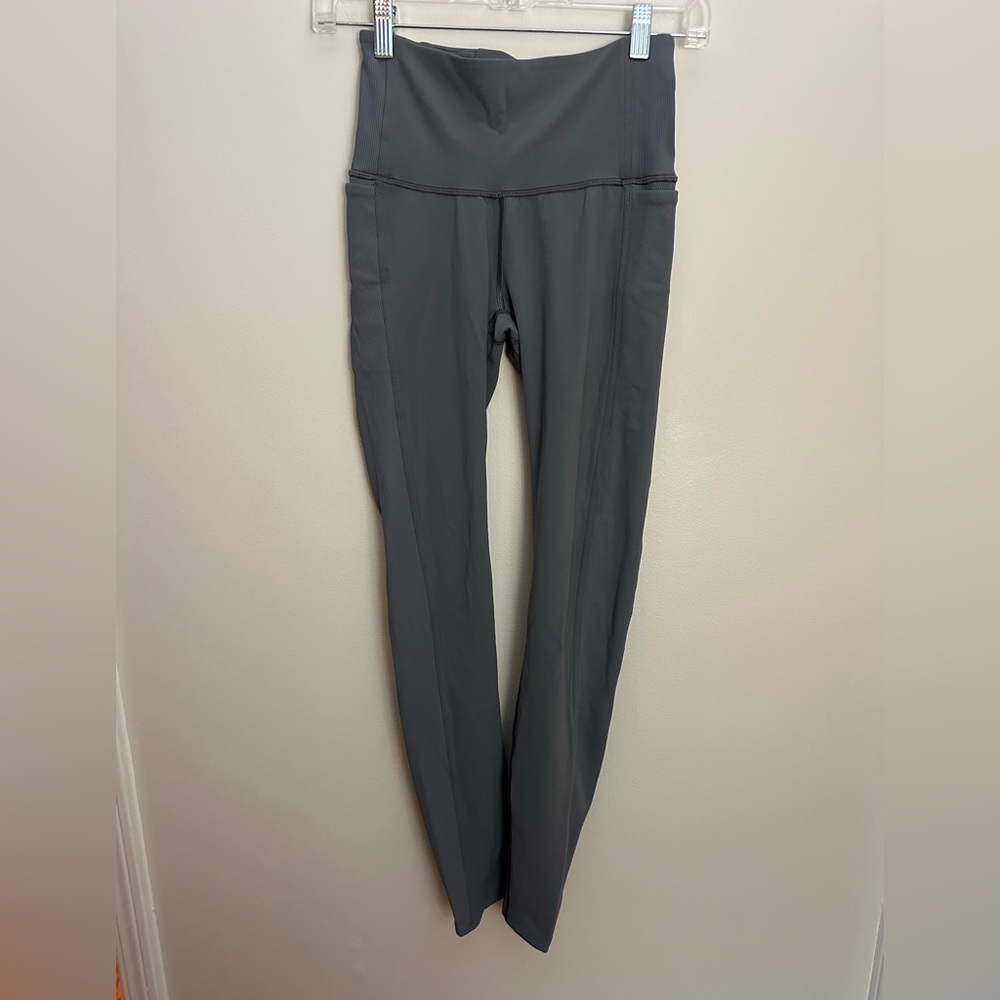 Lululemon Wunder Under High-Rise Steam Blue Size 4 EUC - Picture 3 of 8
